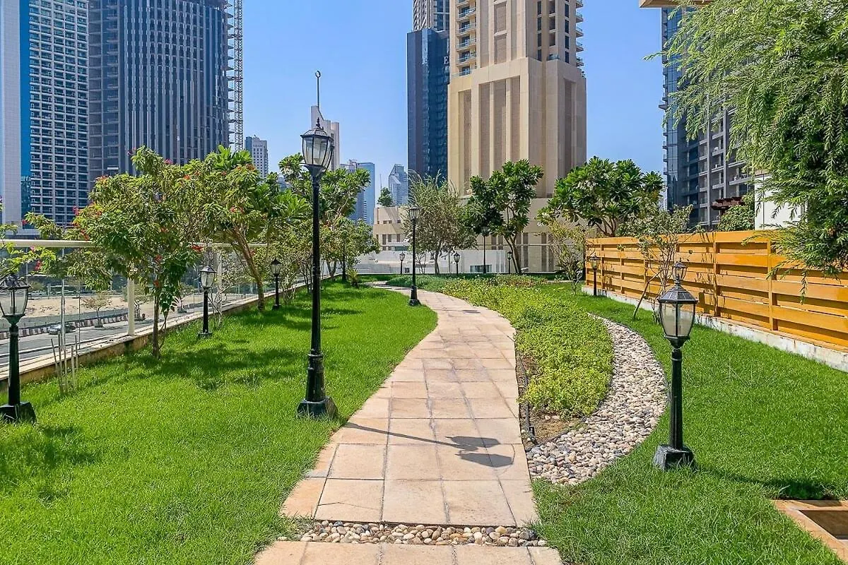 Frank Porter - Mon Reve Dubai Apartment